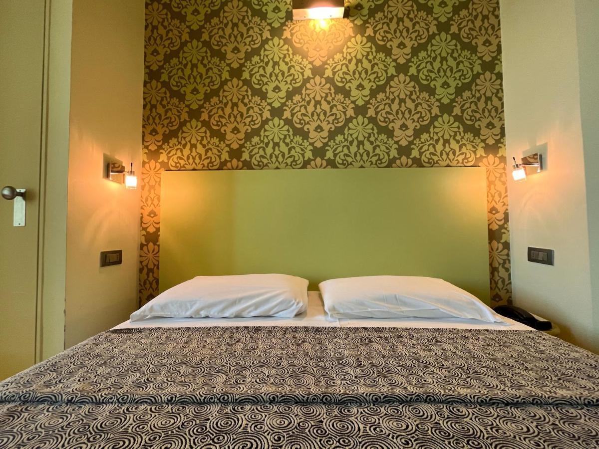 Hotel Perla - The Storyhoteller Риччоне Экстерьер фото