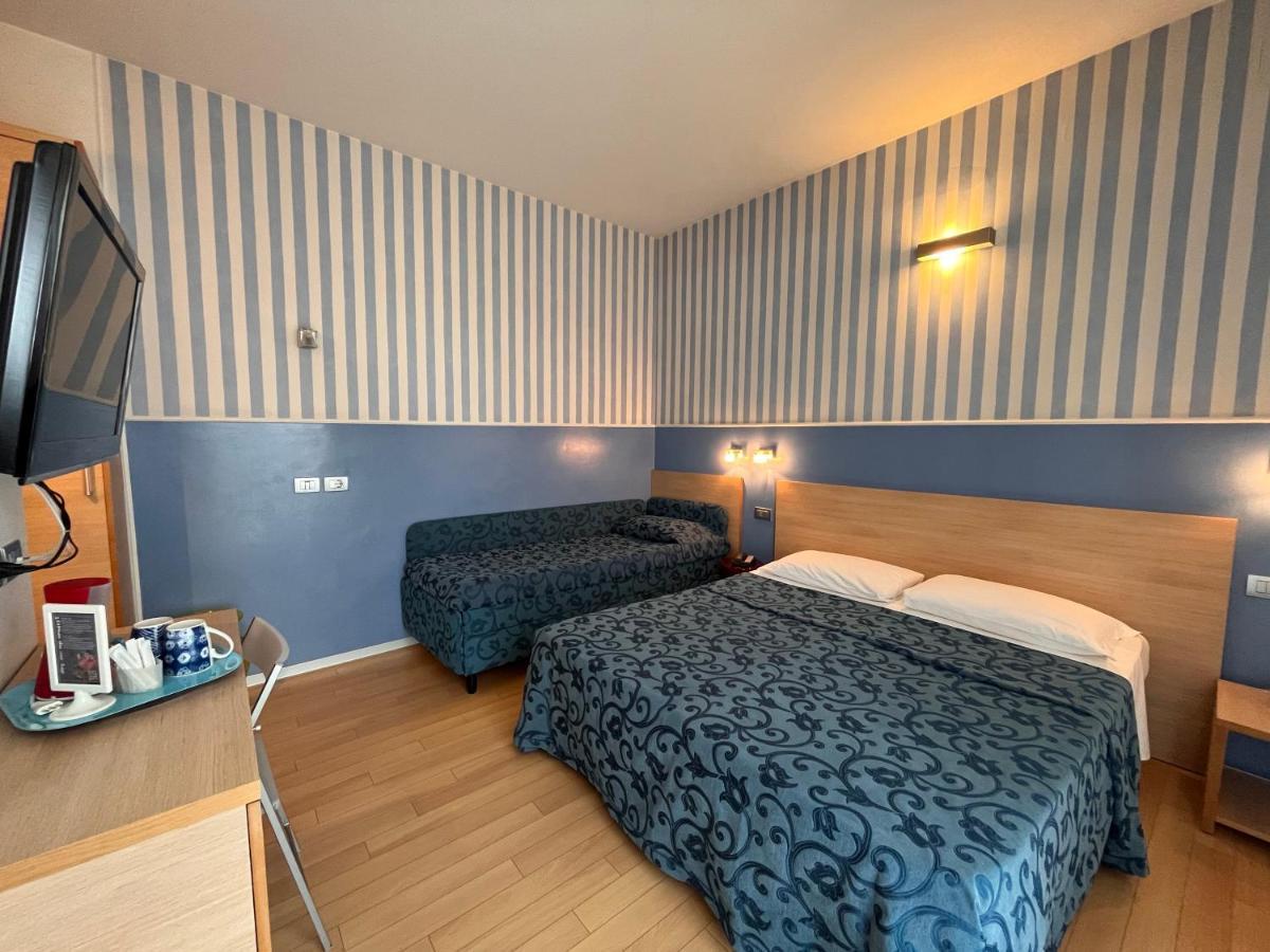 Hotel Perla - The Storyhoteller Риччоне Экстерьер фото