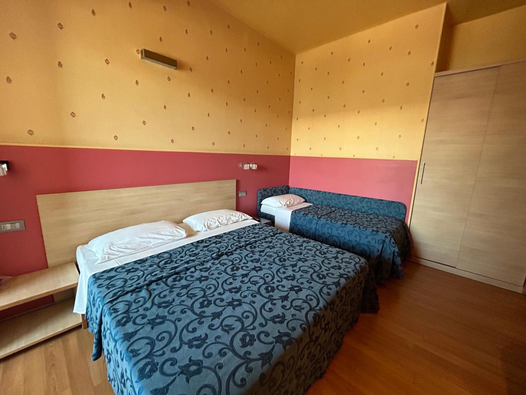 Hotel Perla - The Storyhoteller Риччоне Экстерьер фото